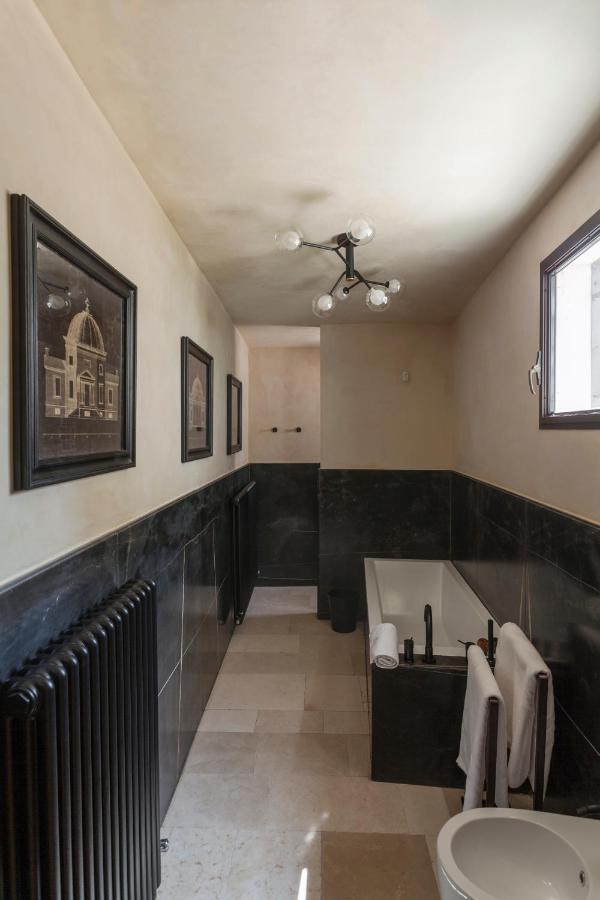 Palazzo Maresgallo Suites & Spa Lecce Zewnętrze zdjęcie